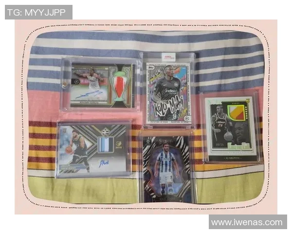 足球艺术家球星卡:展示足坛传奇风采与荣耀瞬间的珍贵收藏品 足球艺术家球星卡:展示足坛传奇风采与荣耀瞬间的珍贵收藏品